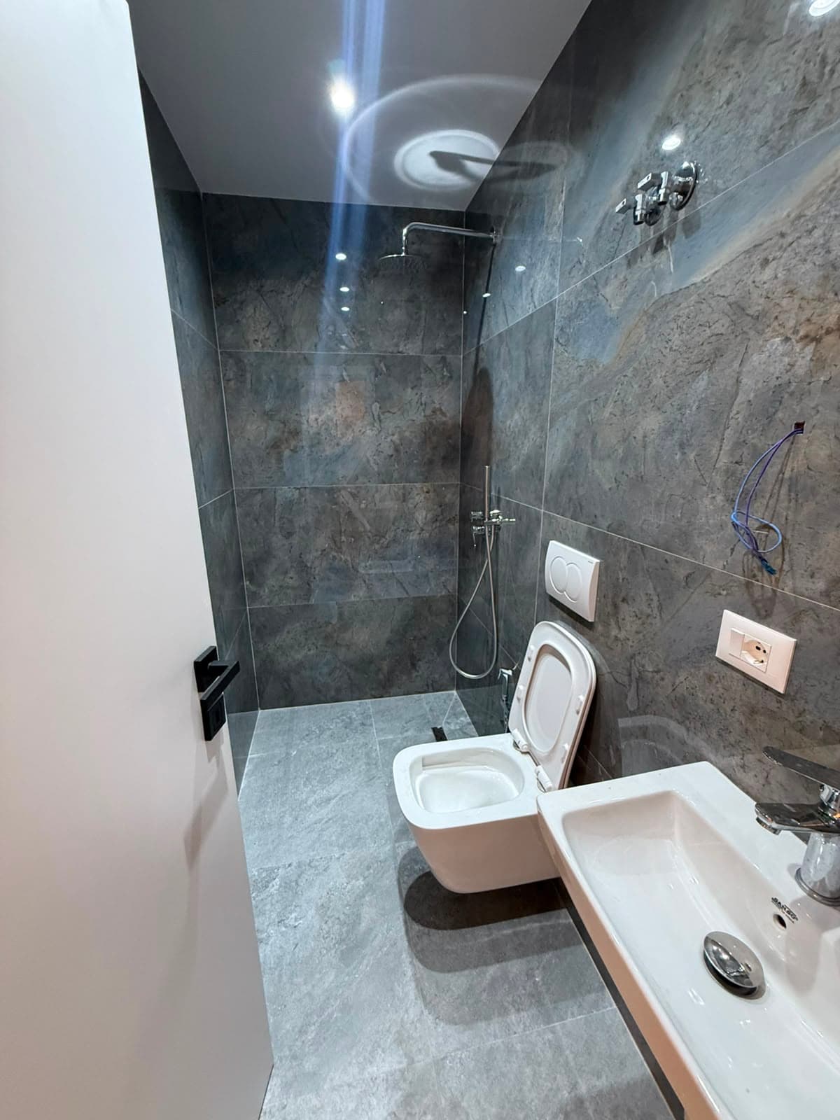 📌Shiten 3 apartamente 1+1 – Rruga e Kavajes ! 4