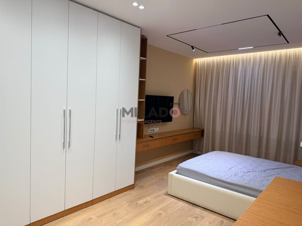 Apartament 2+1+2 + Ballkon me qira – Rruga 5 Maji ! 3