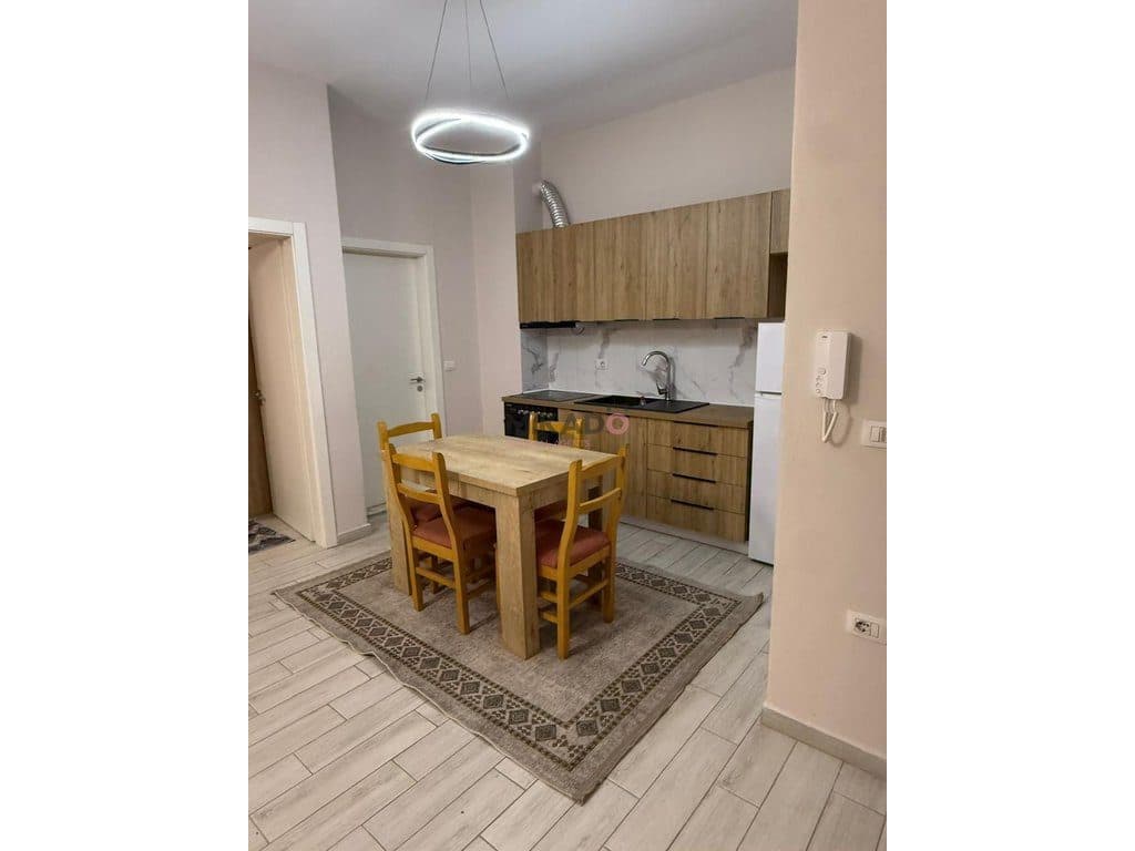 Jepet Apartament me Qira 1+1 – Astir - I sapomobiluar ! 2