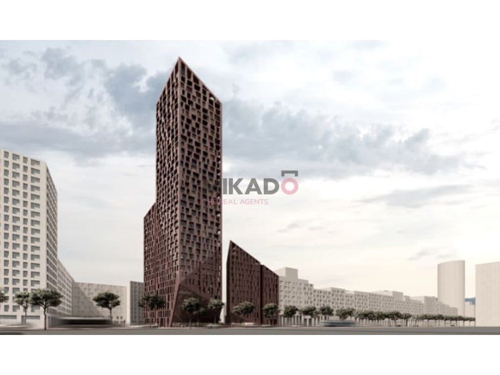 Shitet Apartament 2+1+2 tek Tirana Boulevard! 3