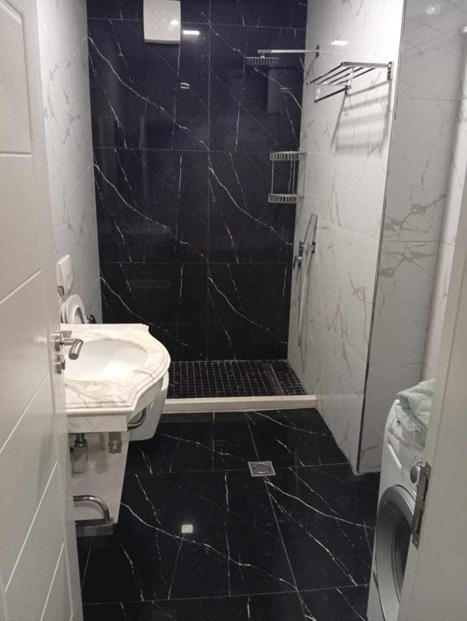 🏡 Jepet me Qira Apartament 1+1 – Rruga "5 Maji" ! 4