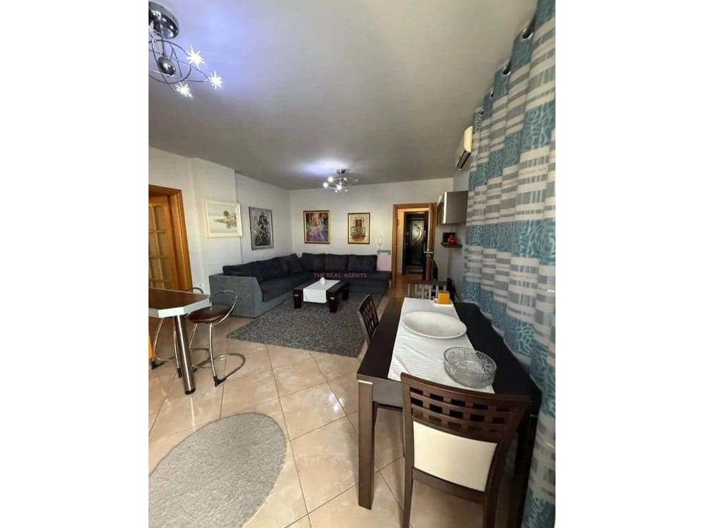 Apartament 2+1+2 me qira – Pallati me Shigjeta !