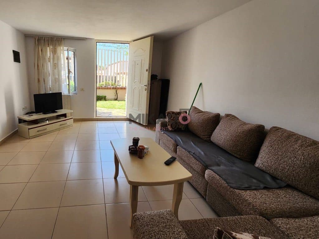 Duplex 2+1 me qira – pranë Kompleksit Grand, tregu elektrik !