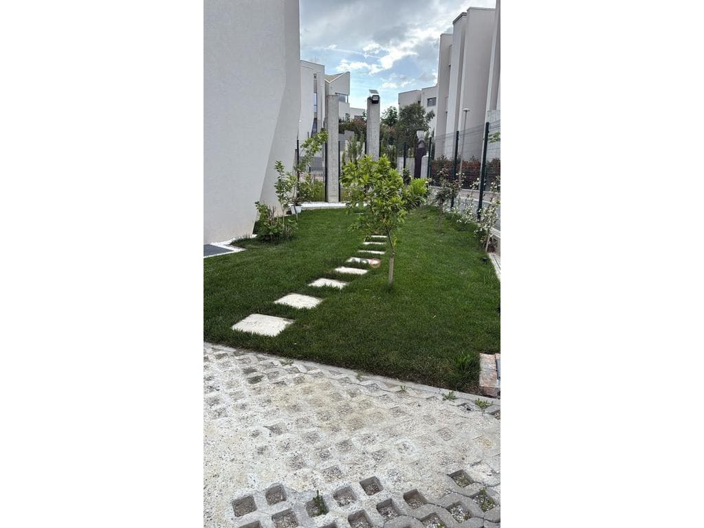 VILË ME QIRA | GREEN VALLEY RESIDENCE – LIQENI I THATË 2