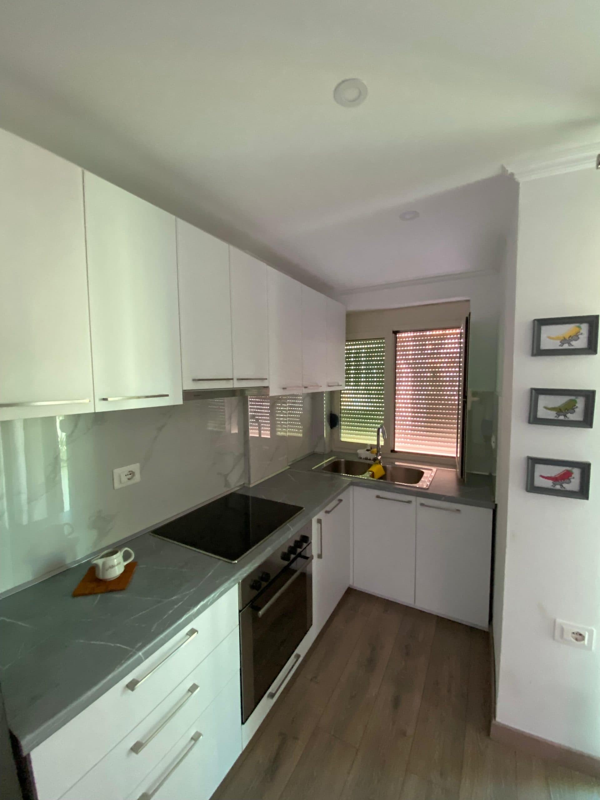 Jepet me Qira Apartament 1+1 tek Rruga e Durrësit ! 3