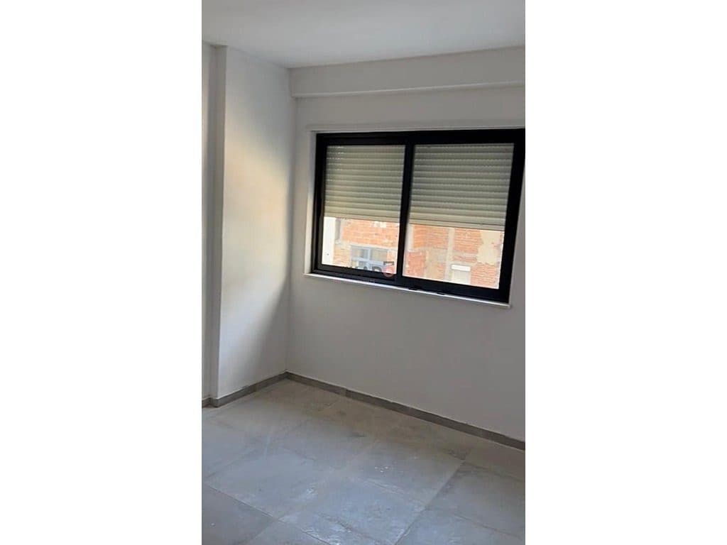 Shitet apartament 2+1 – Rruga Mine Peza ! 4