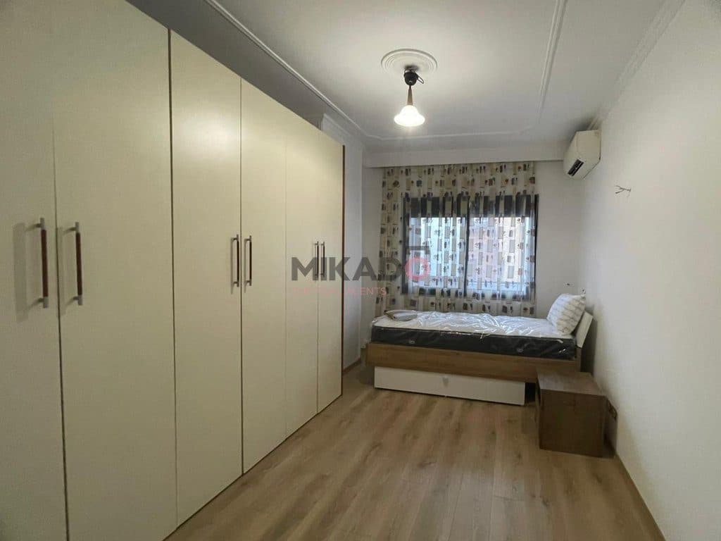 Jepet me Qira Apartament 2+1+2 tek Shallvaret! 4