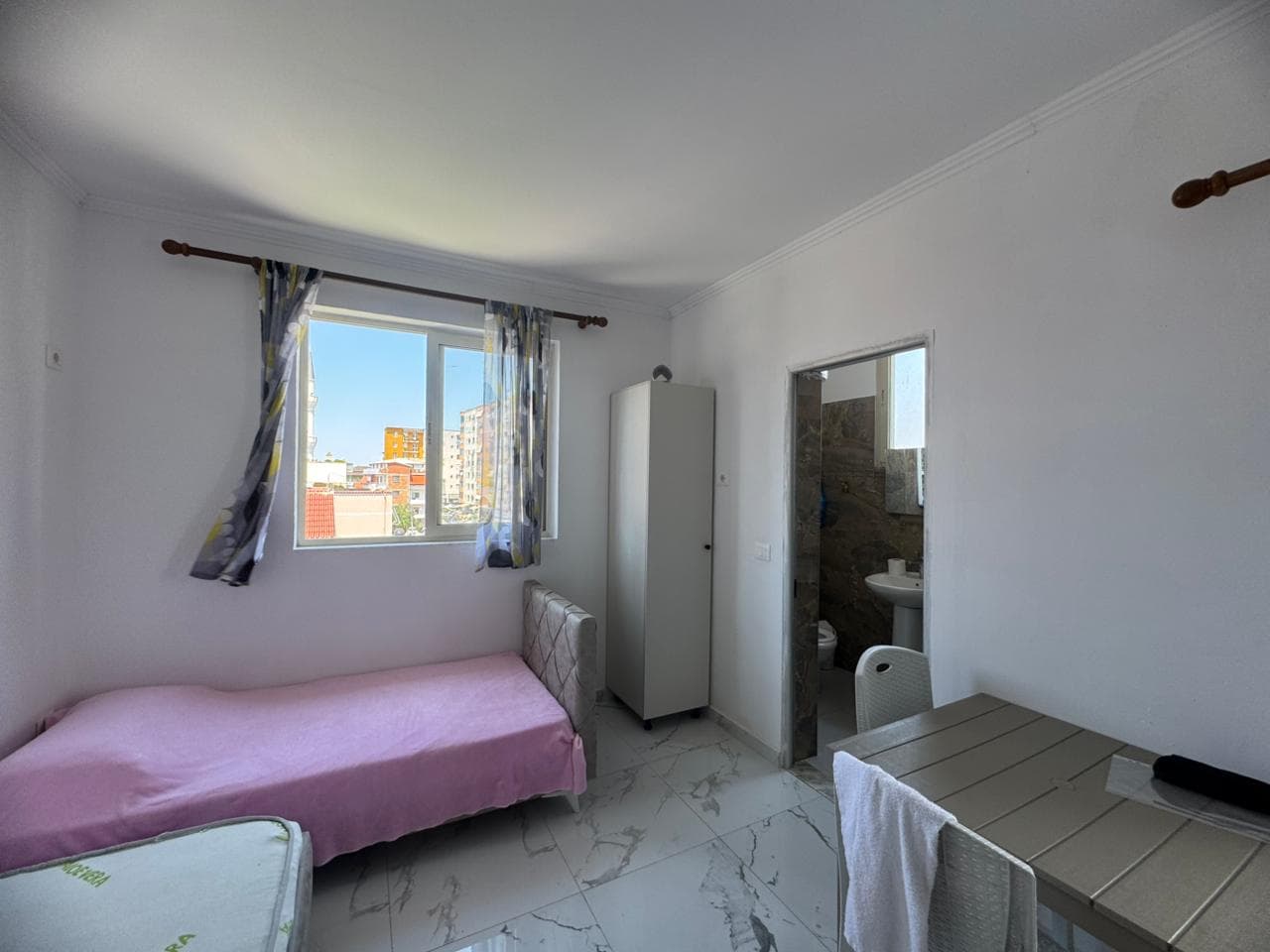 Garsoniere me qira – Don Bosko prane Piceri Herdit !
