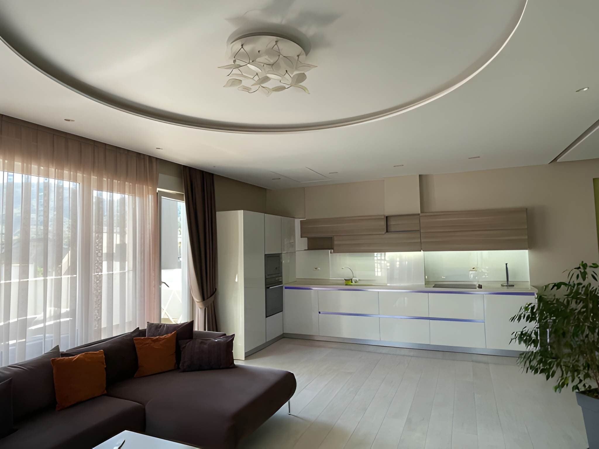 Apartament luksoz 3+1+2 me qira – Liqeni i Thatë ! 4
