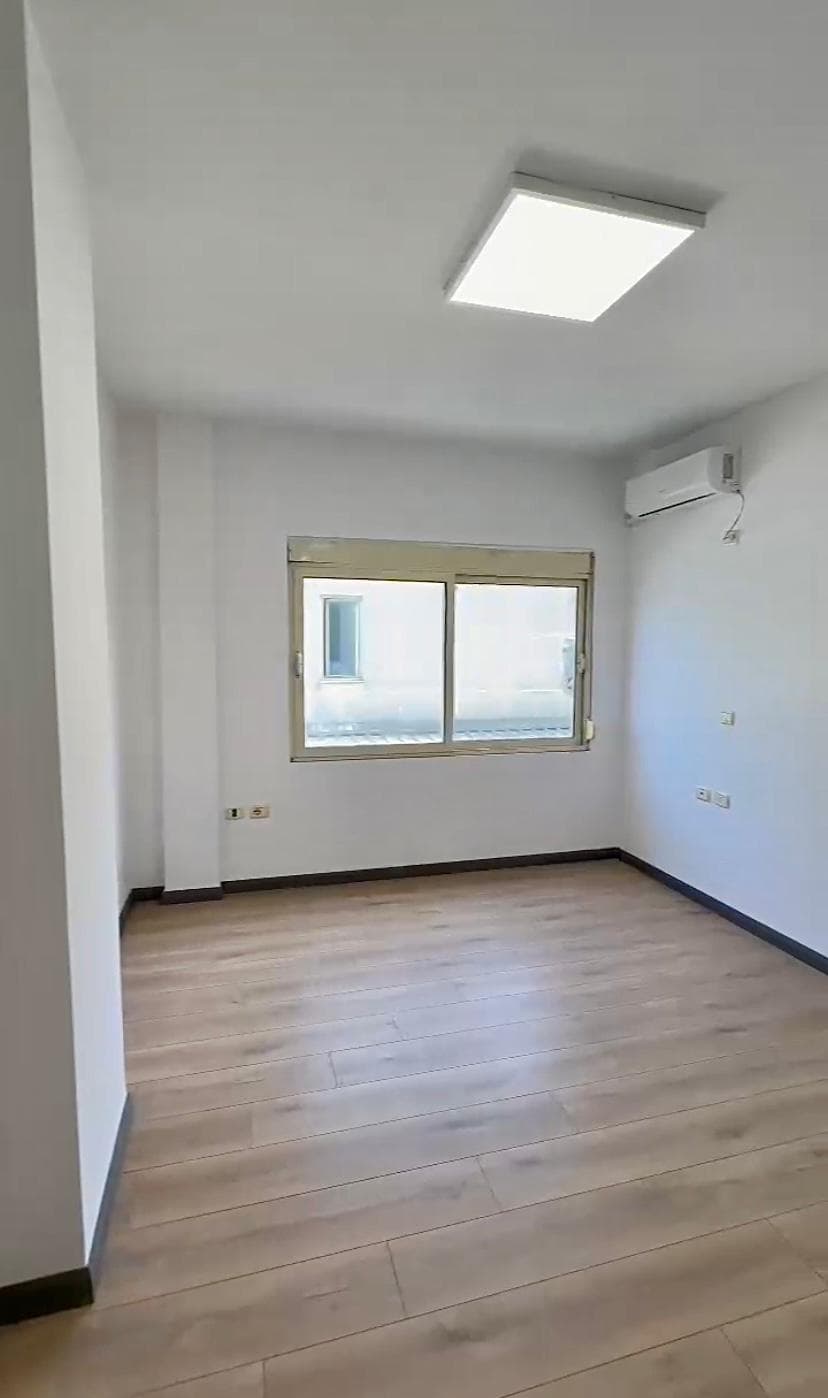 Shitet Apartament 2+1 prane Qendres Kristal! 2