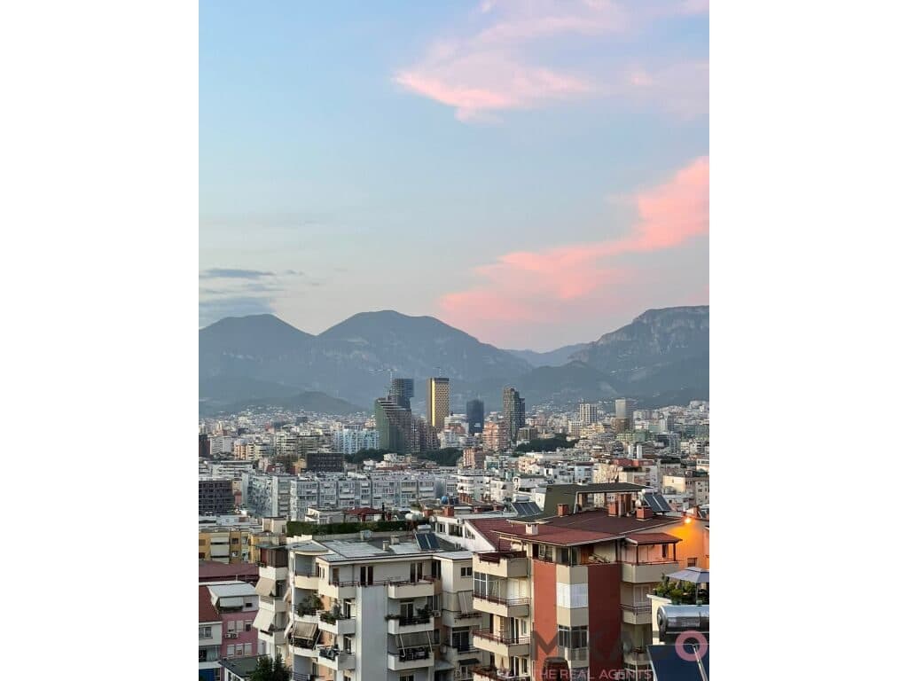 Jepet me Qira Apartament 2+1 tek Kodra e Diellit 1!