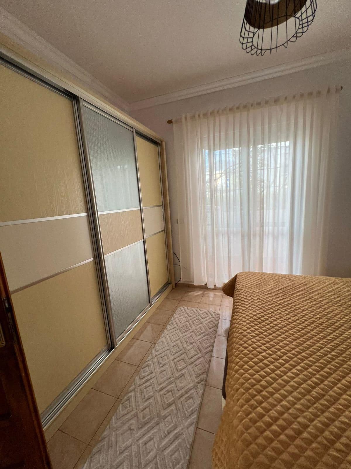 Apartament 1+1 me qira – Rruga 5 Maji ! 4