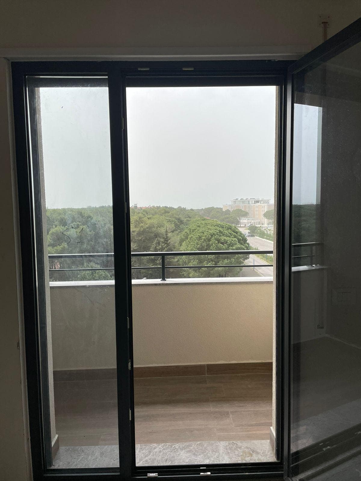 SHITET APARTAMENT 2+1 TEK MALI I ROBIT! 3