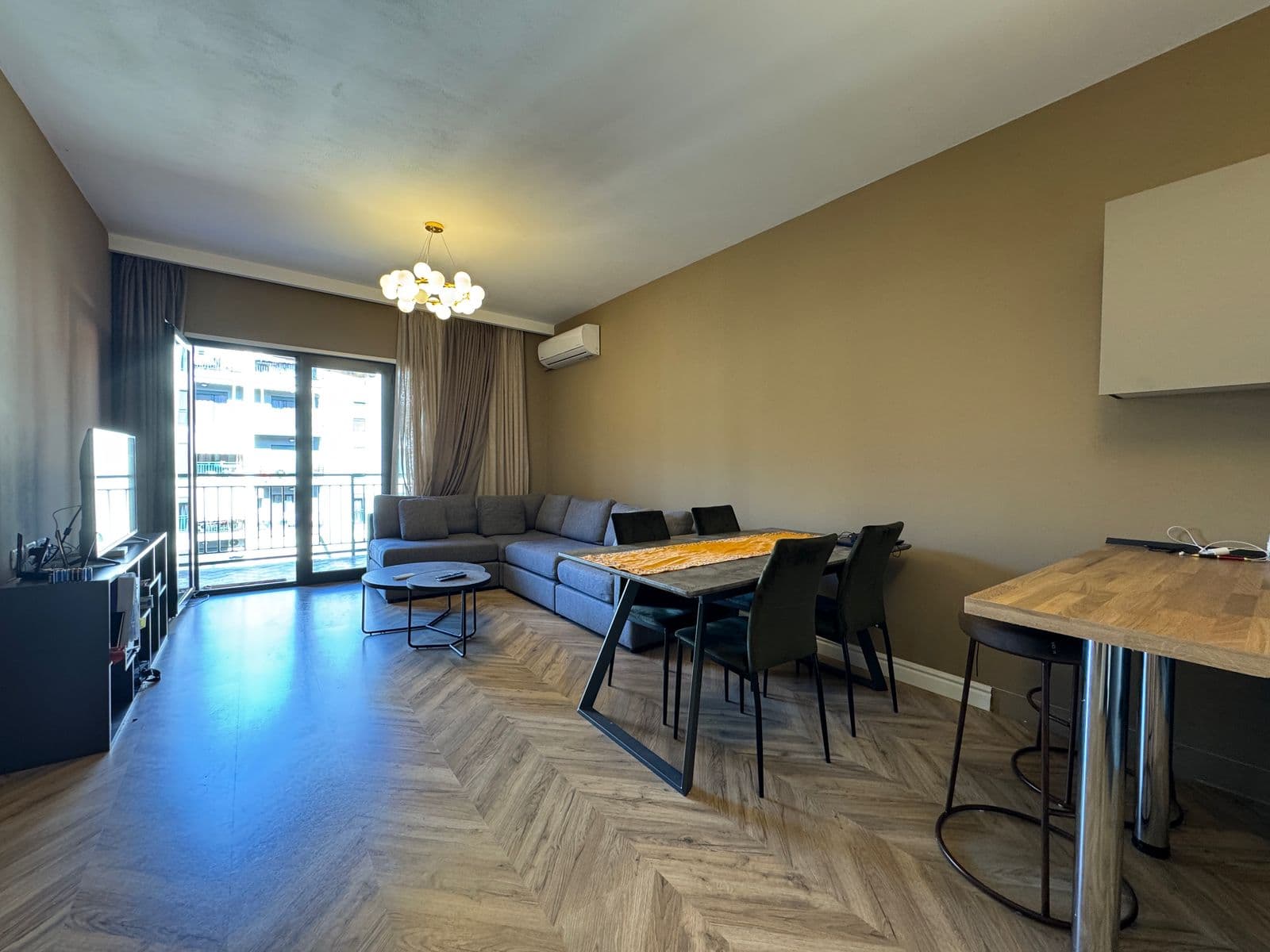 Shitet apartament 2+1 me 1 post parkimi tek Green City! 3