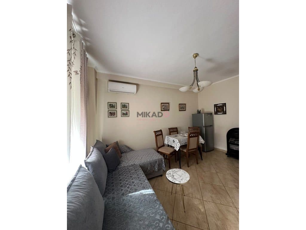 Apartament 1+1 me qira – Pranë Pediatrisë ! 2