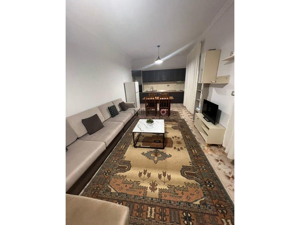 Apartament 1+1 me qira – Rruga 5 Maji !
