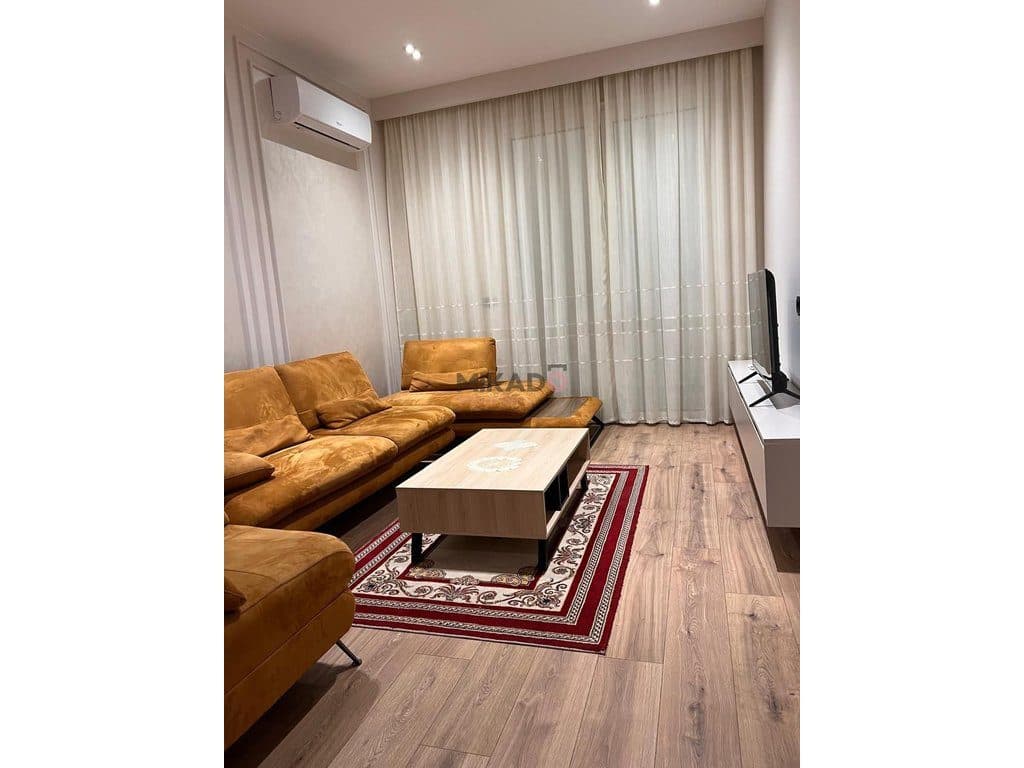 Jepet me Qira Apartament 1+1 - Rruga Mine Peza