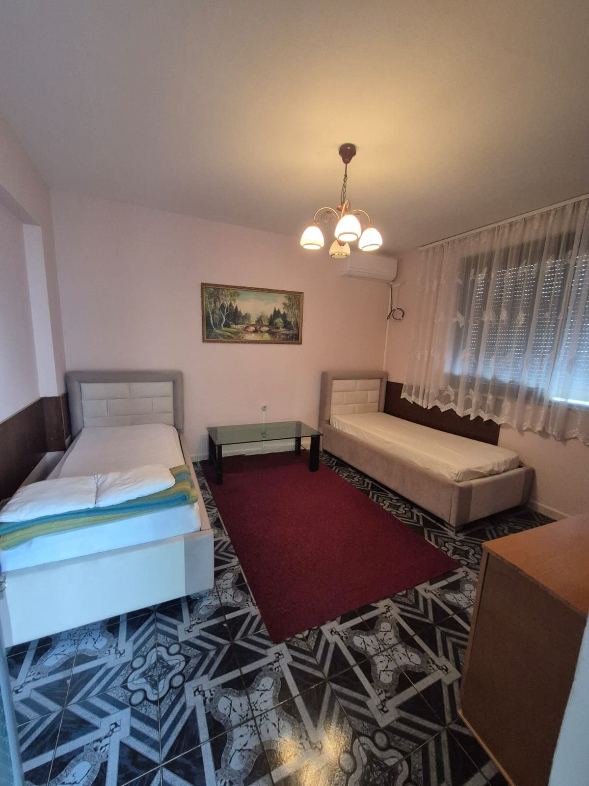 Apartament 2+1 me qira – Pranë Zogut të Zi ! 4