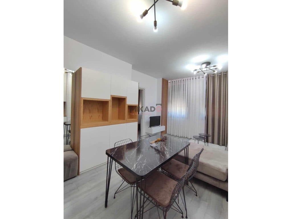 Apartament 1+1 me qira – pranë Spitalit Amerikan 3 ! 4