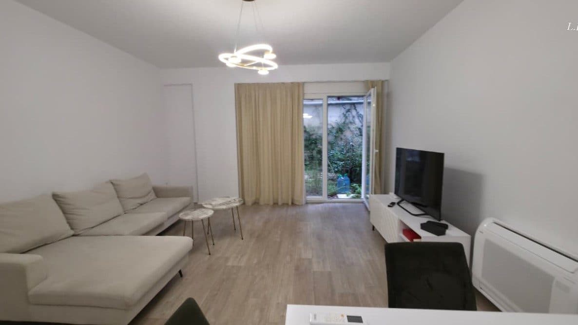 Jepet me Qira Apartament 1+1 tek Kompleksi FZ, Liqeni i Thate!