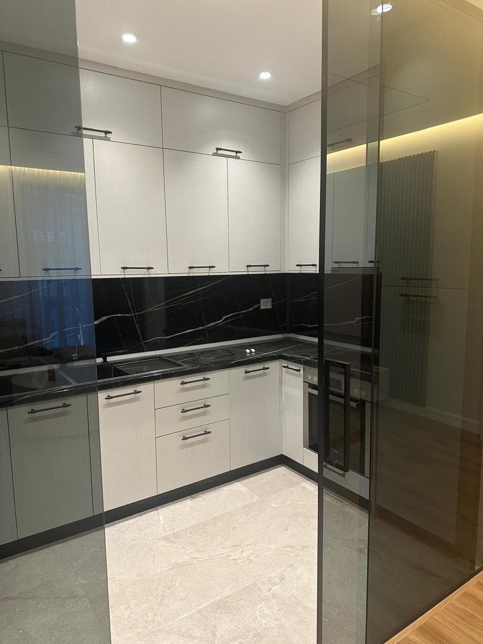 Apartament me qira 3+1+2 + 1 post parkimi – Rezidenca Erli, Porcelan ! 2