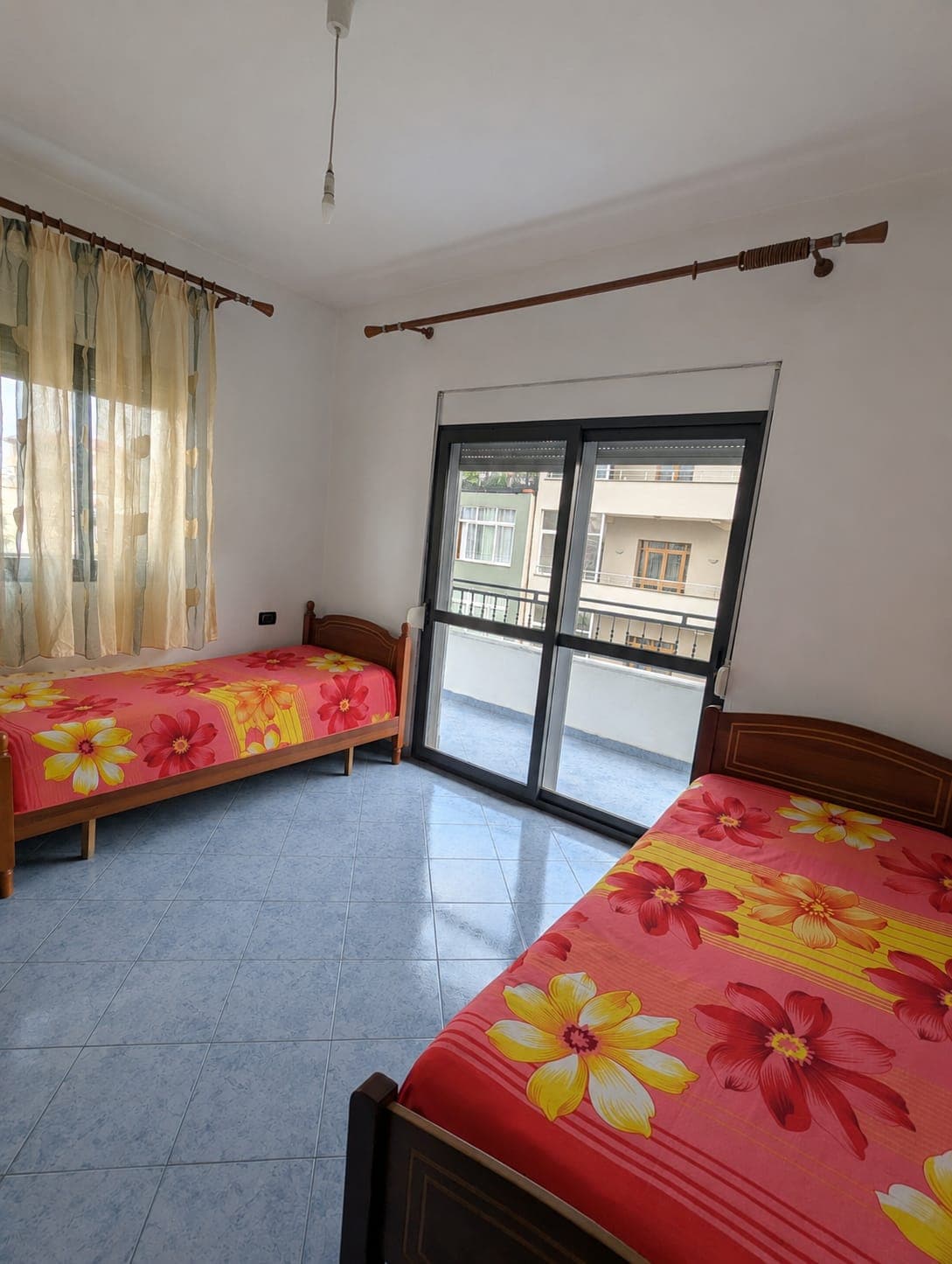 Apartament 2+1 me qira – Bulevardi i Ri ! 4