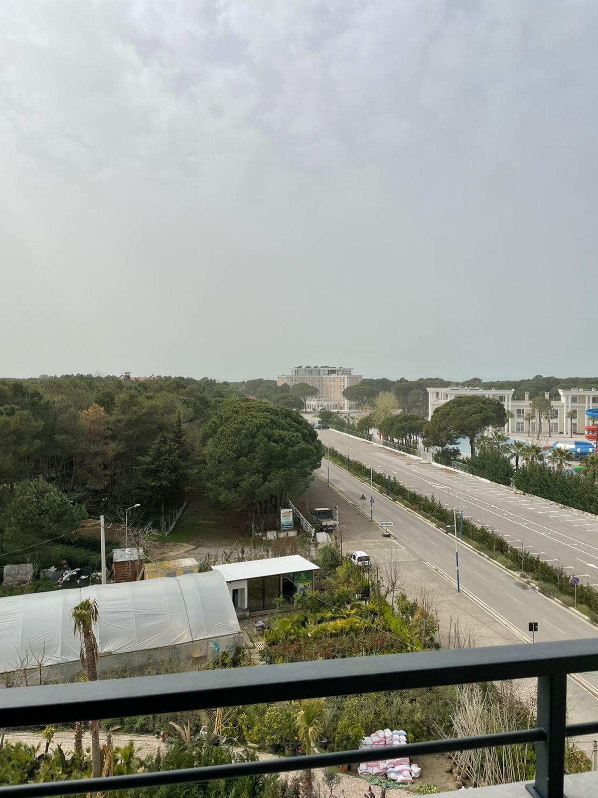 SHITET APARTAMENT 2+1 TEK MALI I ROBIT! 4