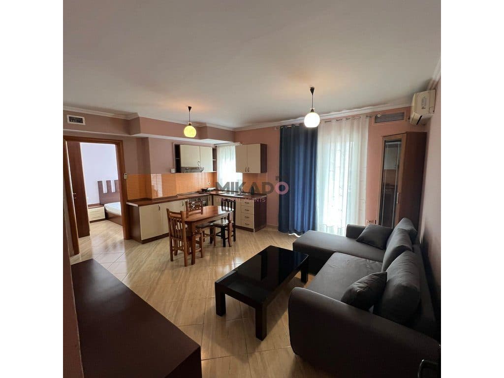 Apartament 1+1 me qira – Rruga e Dibrës, pranë Fakultetit të Mjekësisë !