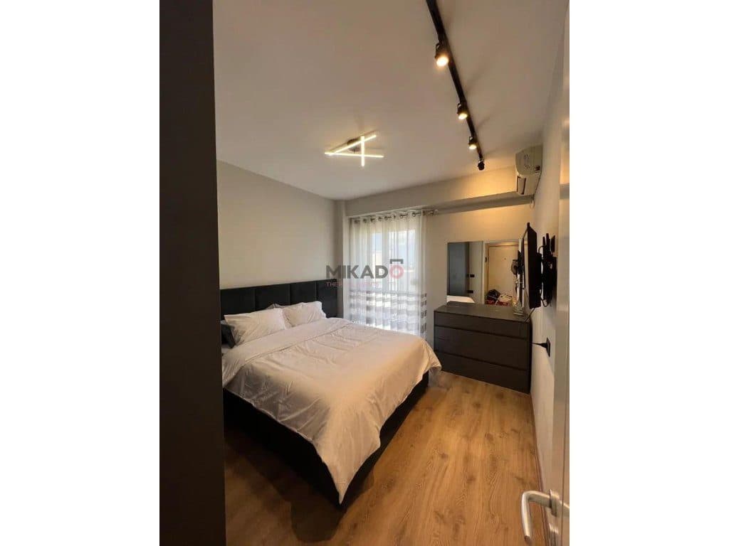 Apartament 1+1 me Qira me Ballkon – Ish-Stacioni i Trenit ! 3