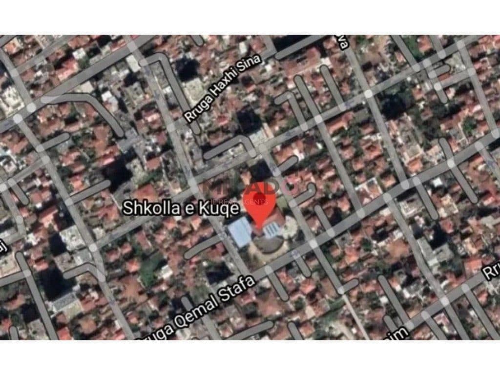 Shitet Apartament 2+1+2 Prane Shkolles se Kuqe!