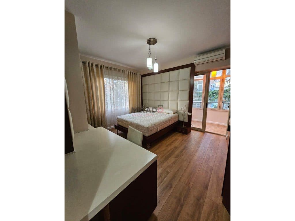 Shitet apartament 2+1 – Rruga Mine Peza ! 4