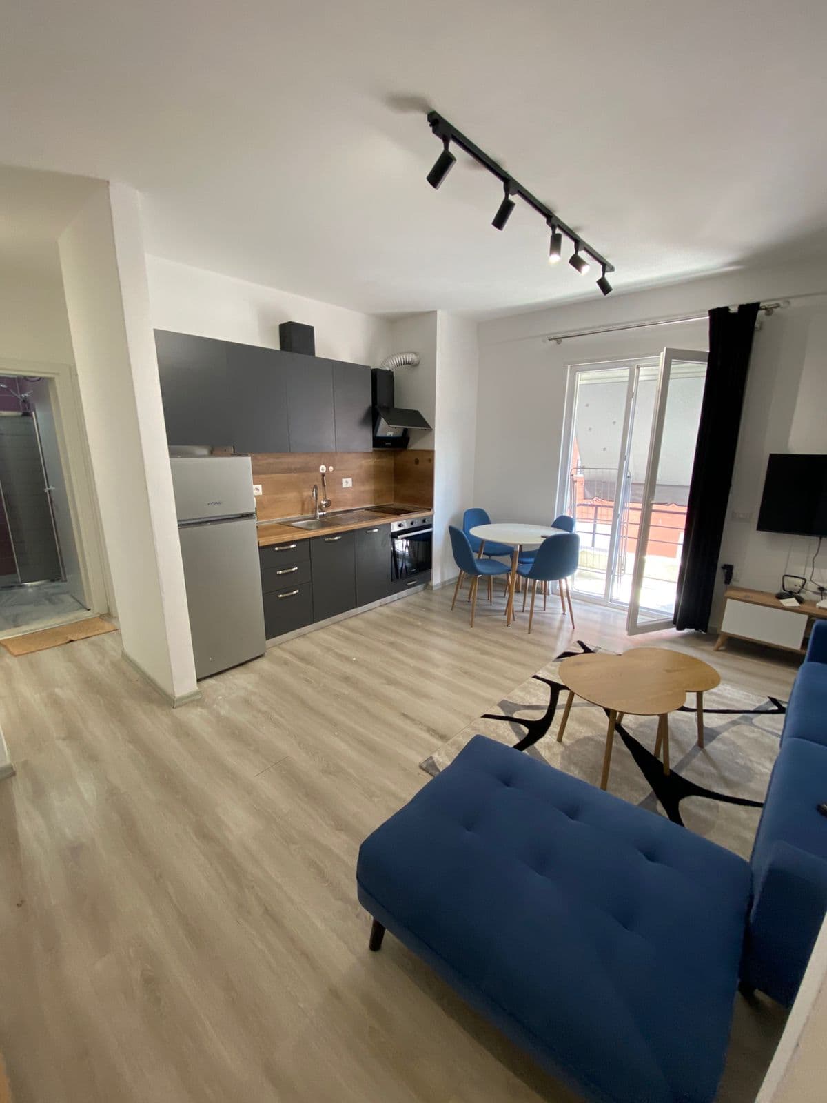 Apartament 1+1 me qira – Selitë e Vogël, pranë Xhamisë !