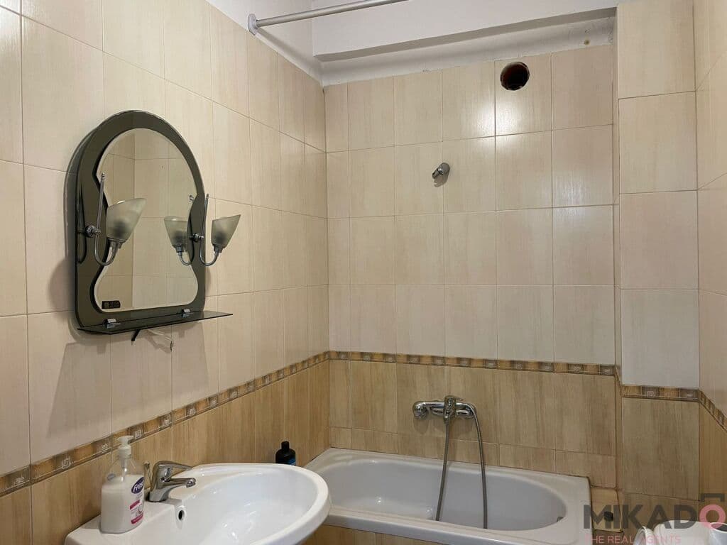 Jepet me Qira Apartament 2+1 tek Kodra e Diellit 1! 4