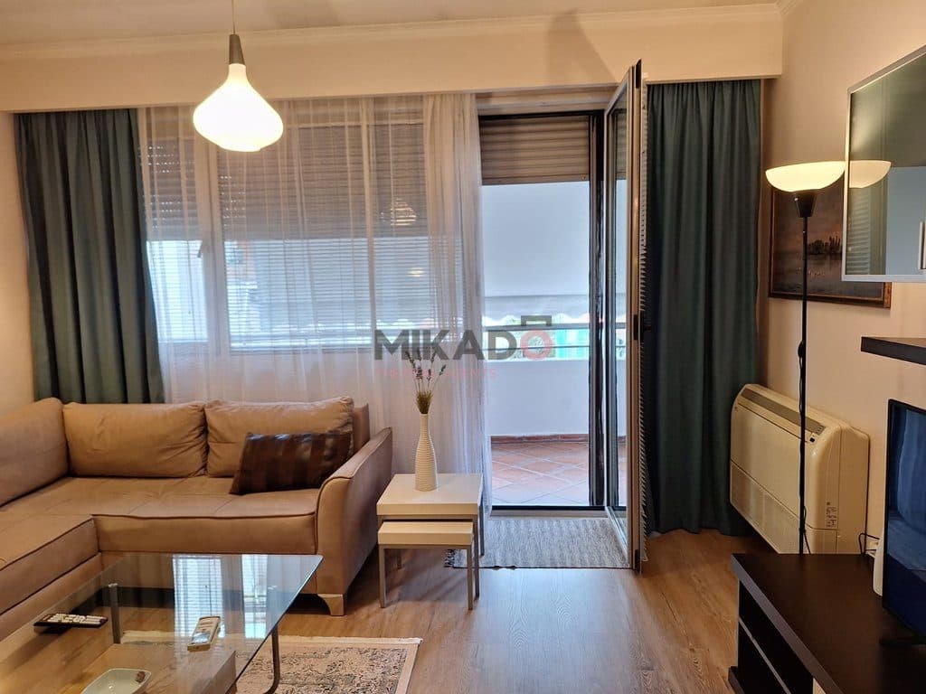 Jepet me Qira Apartament 2+1+2 tek Lsi, Pallati Conadit, Bllok! 3