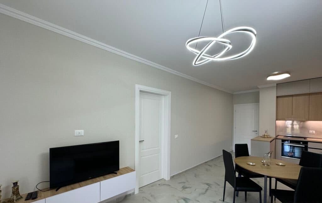 Jepet me Qira Apartament 2+1 – Tek Kopshti Botanik !