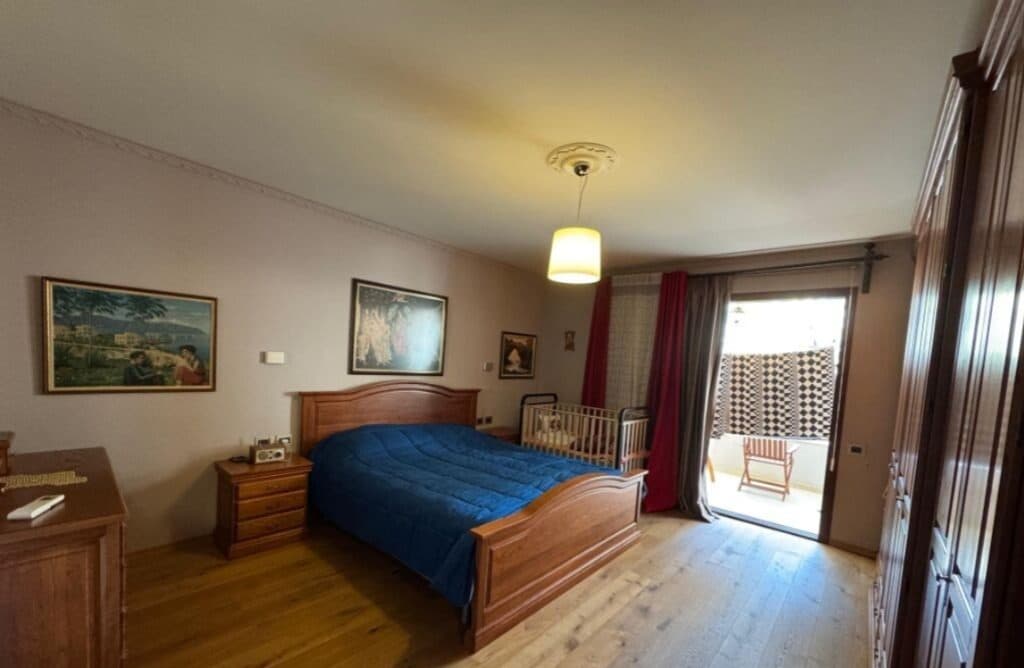 Shitet Apartament 2+1+2 ne Bllok! 3