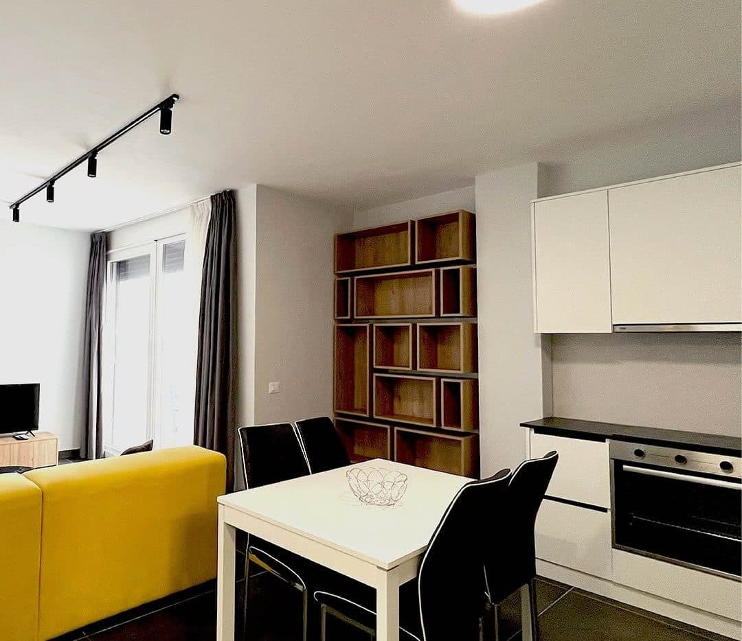Shitet Apartament 2+1 ne Qerret!