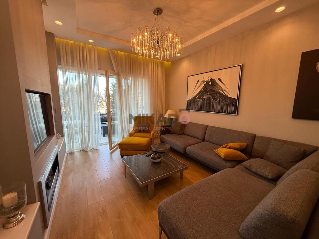 Jepet me Qira Apartament 2+1+2 tek Xhamia e Selites, Kopshti Botanik!