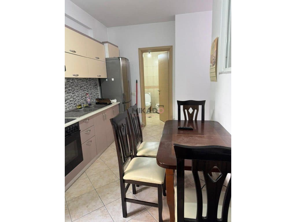 Apartament 1+1 me qira – Komuna e Parisit, Kika 1 ! 3