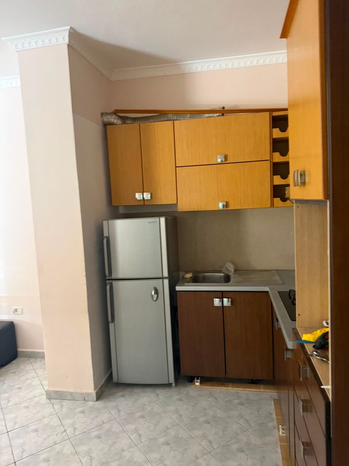 Apartament 2+1 me qira – Kombinat ! 3