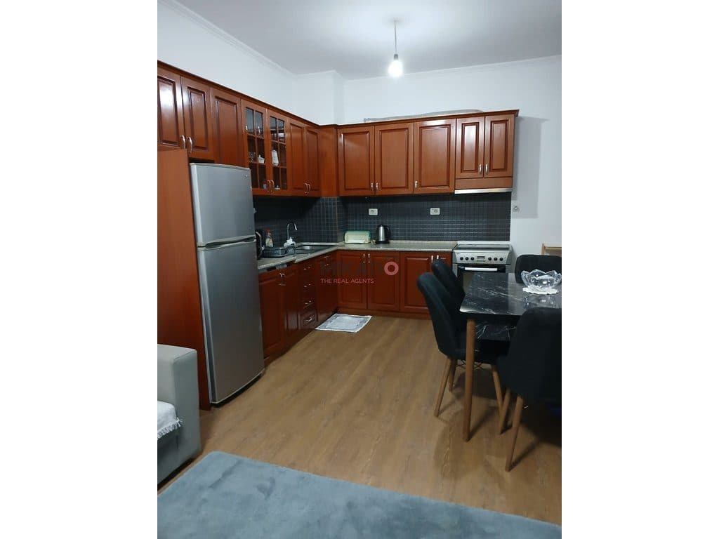 Apartament me Qira në Fresk – 2+1! 2