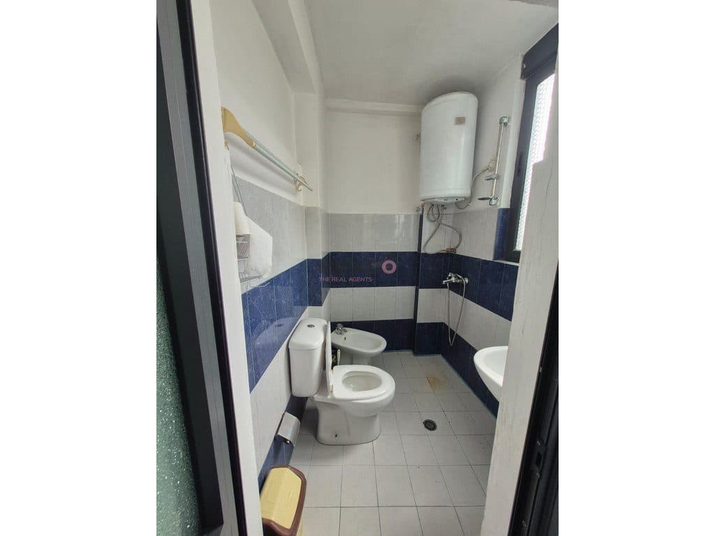 Apartament 2+1 me qira – Pranë Zogut të Zi ! 3