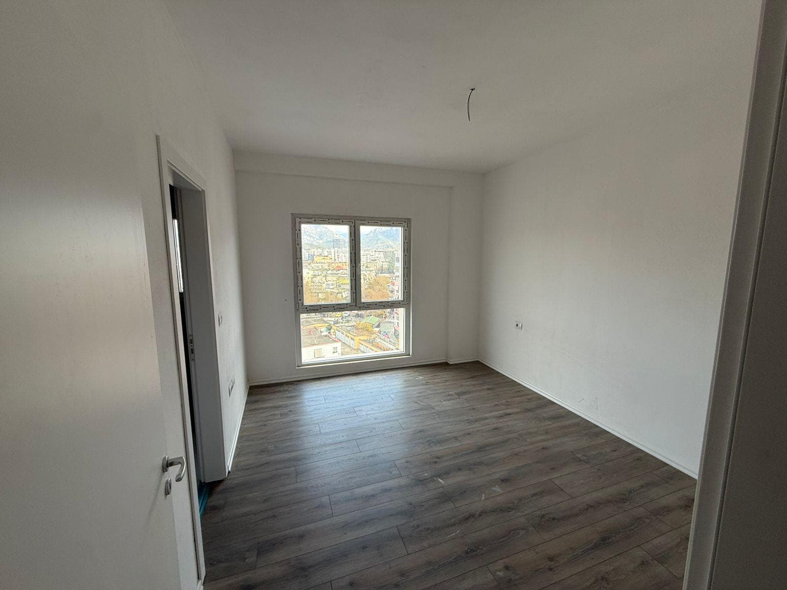 Shitet Apartament 2+1+2 tek Ultra Tech Residence, Zogu i Zi! 3