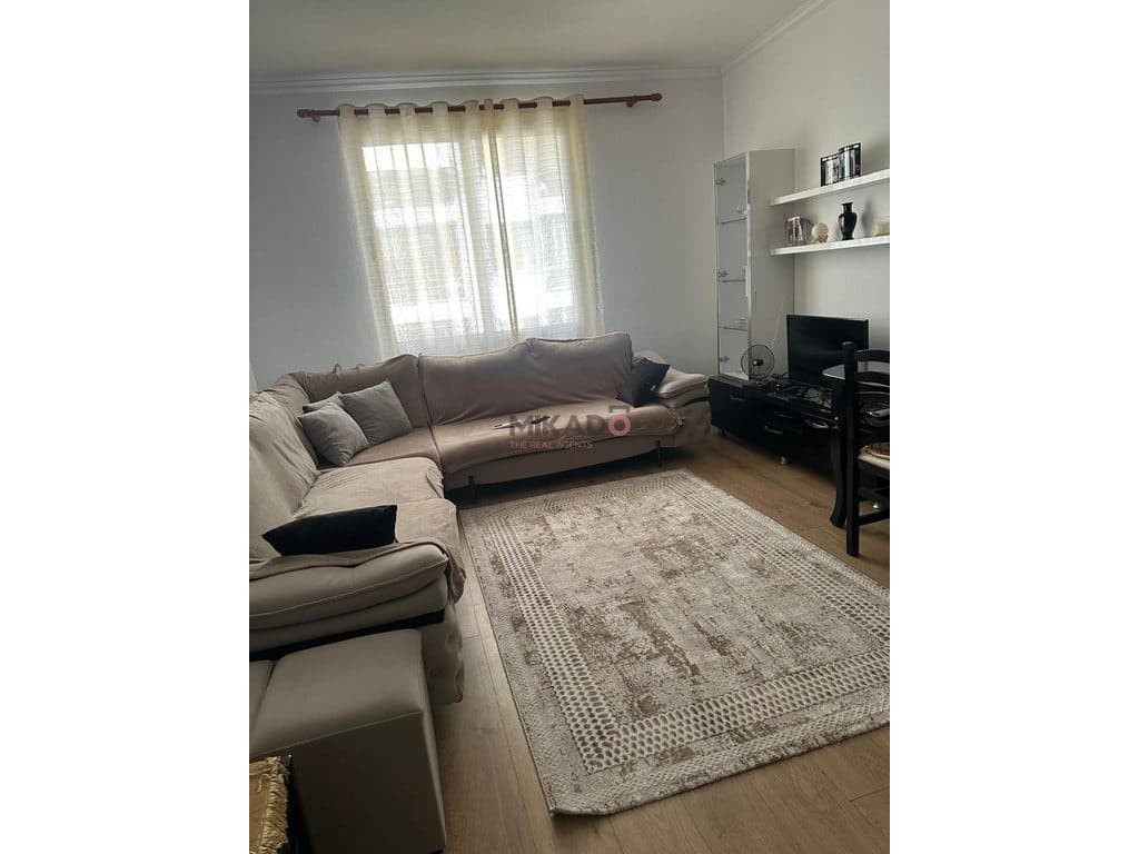 Apartament 2+1 + ballkon me qira – Astir !