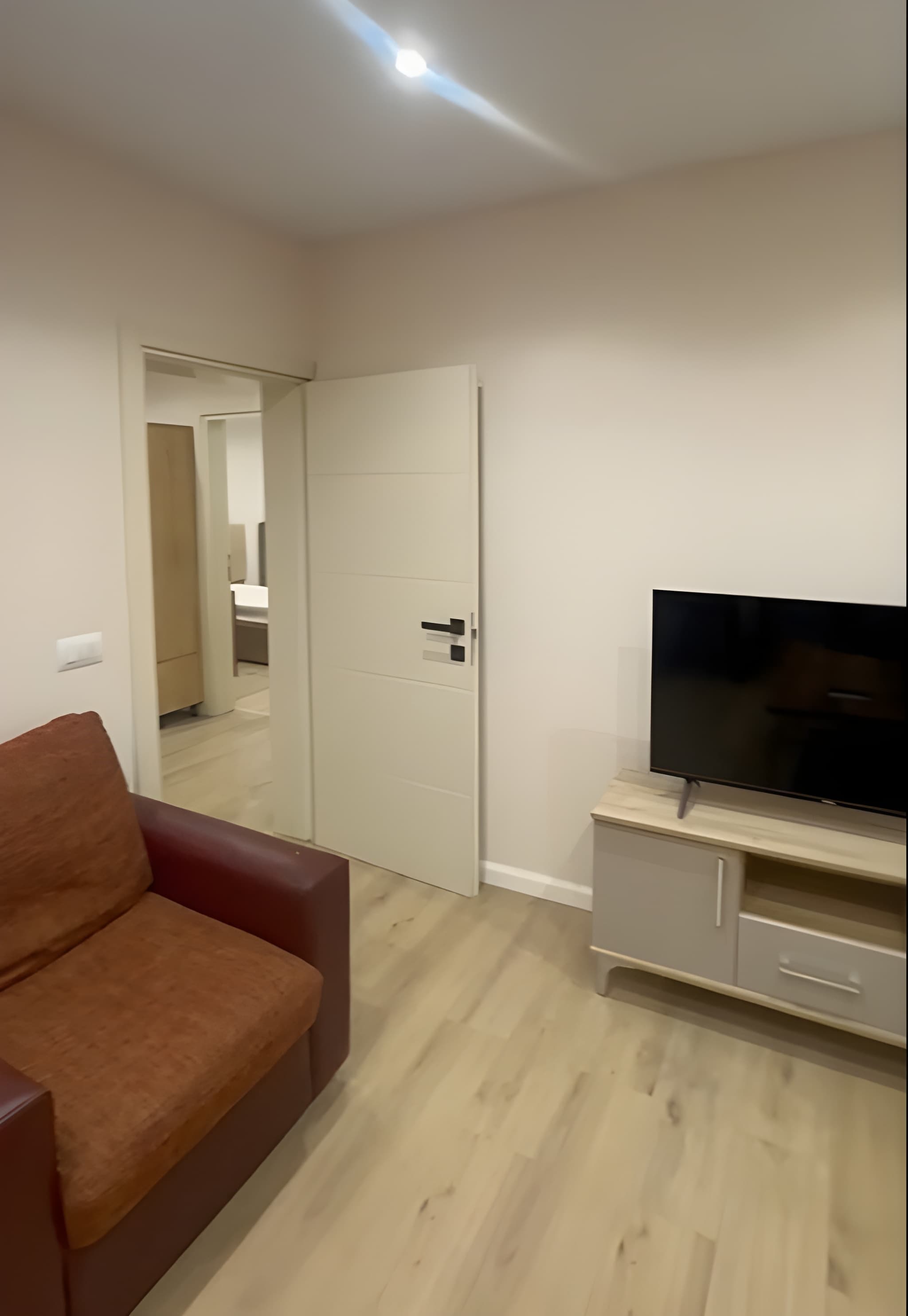 Apartament 2+1 me qira – pranë Venue Club !