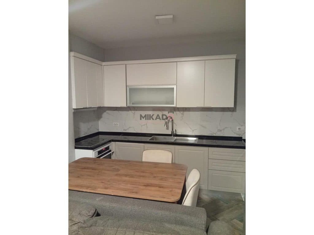 🏡 Jepet me Qira Apartament 1+1 – Rruga "5 Maji" ! 2