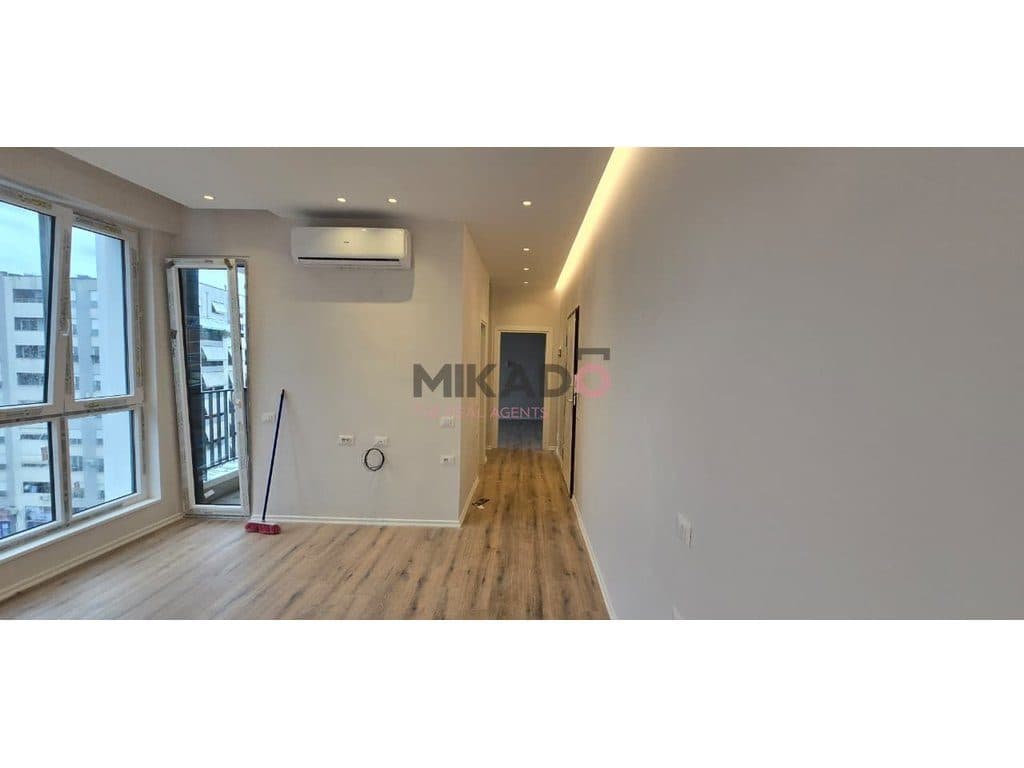 🏢 Jepet me Qira Apartament 1+1 për Zyra – Komuna e Parisit ! 2