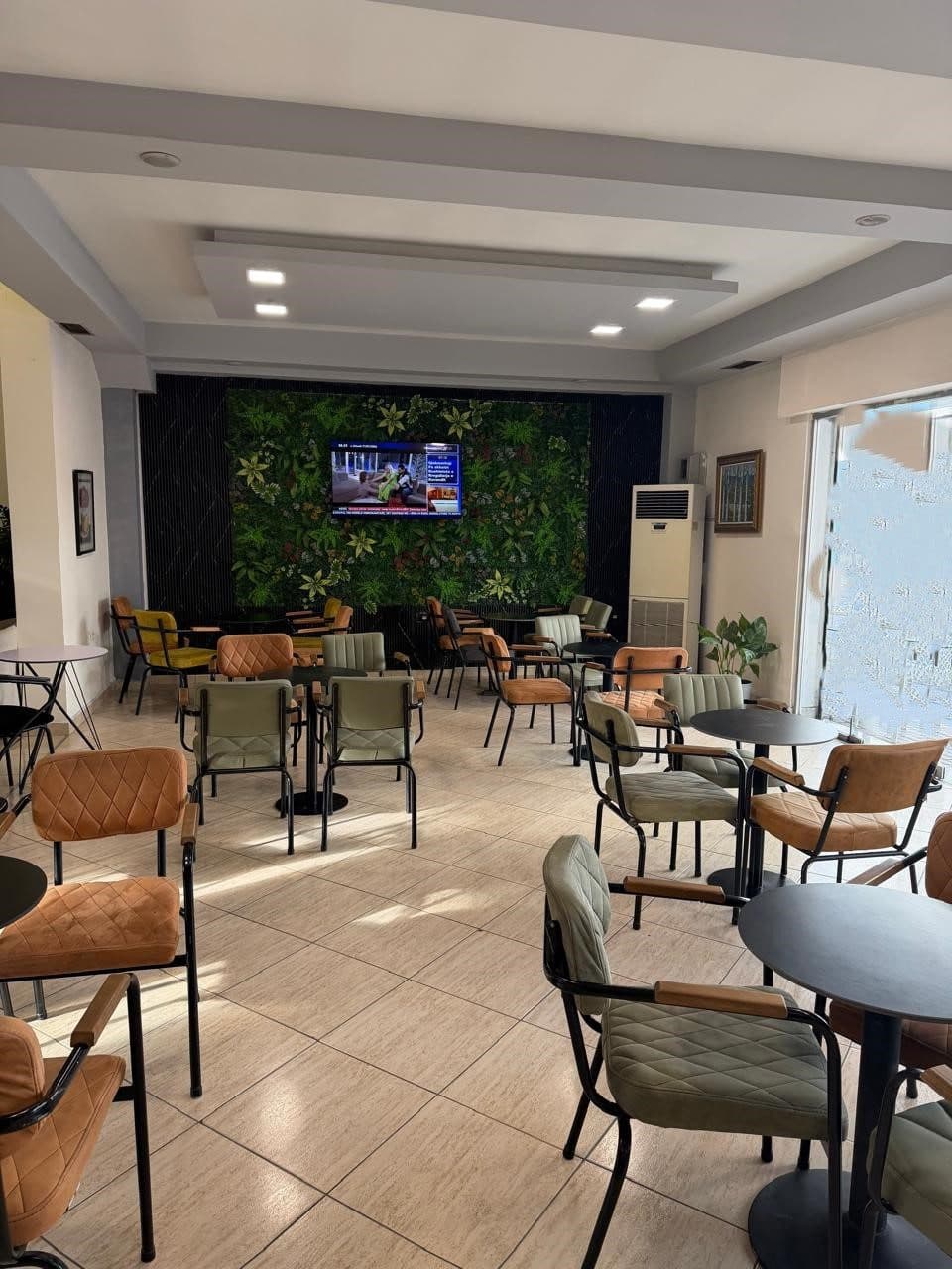 Jepet me Qira Bar-Kafe – Rruga Don Bosko ! 3