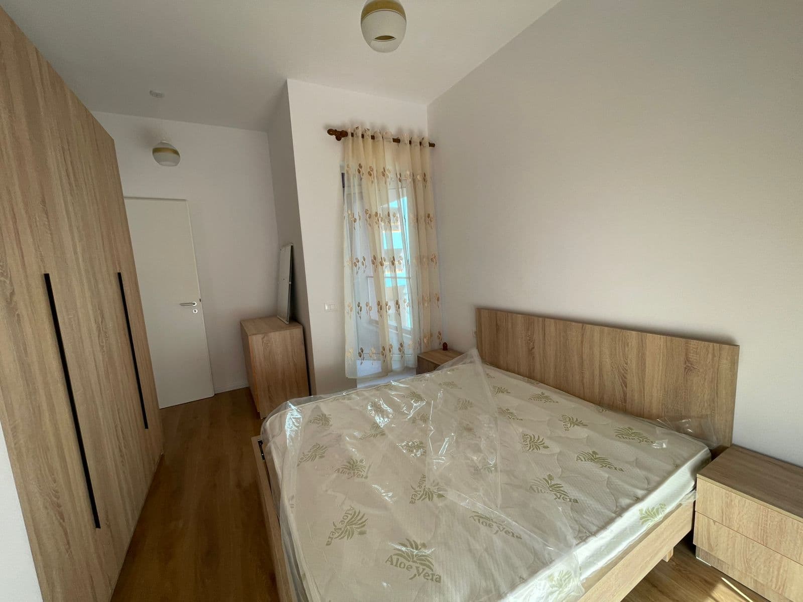Jepet Apartament 2+1 me qira – Ali Demi ! 3