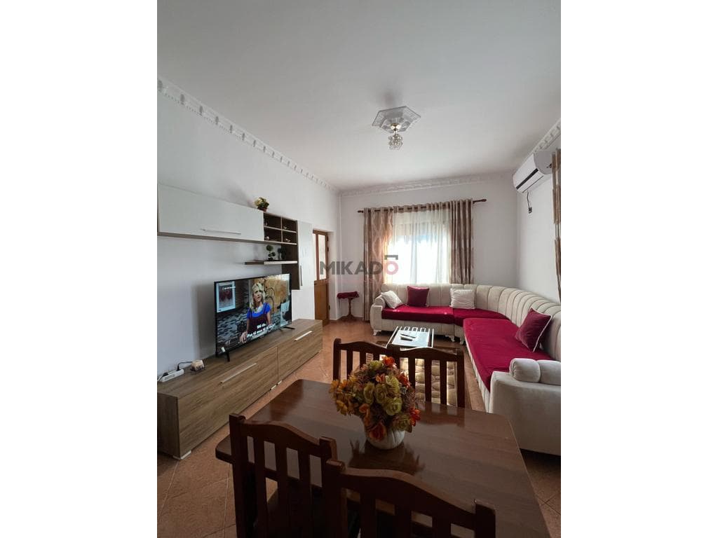 Apartament me qira 2+1 – Bulevardi i Ri, fundi i Rrugës Siri Kodra !